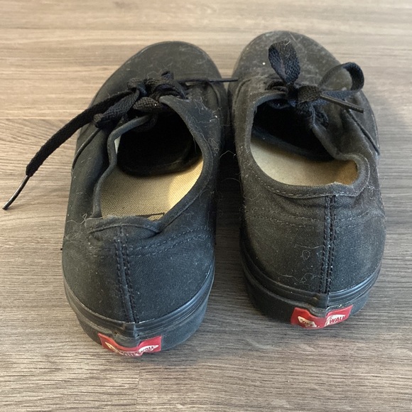 Vans Black Sneakers - Picture 2 of 4